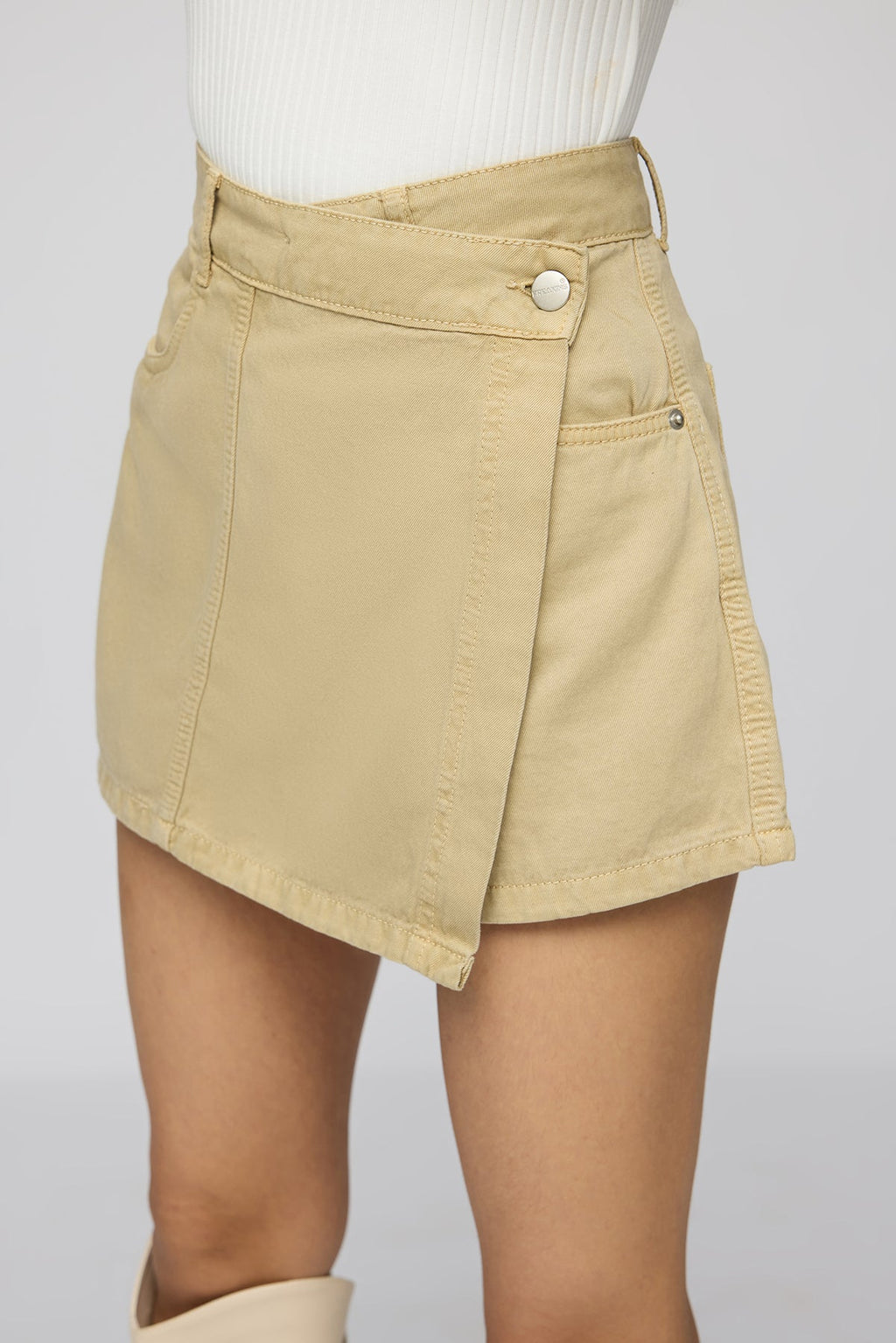 Cloud Pistachio Cream Denim Skort