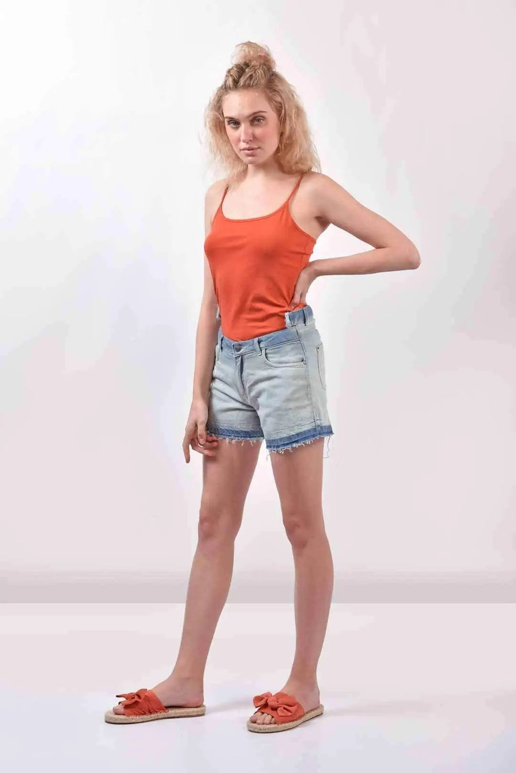 Belt Detail Denim Hot Shorts