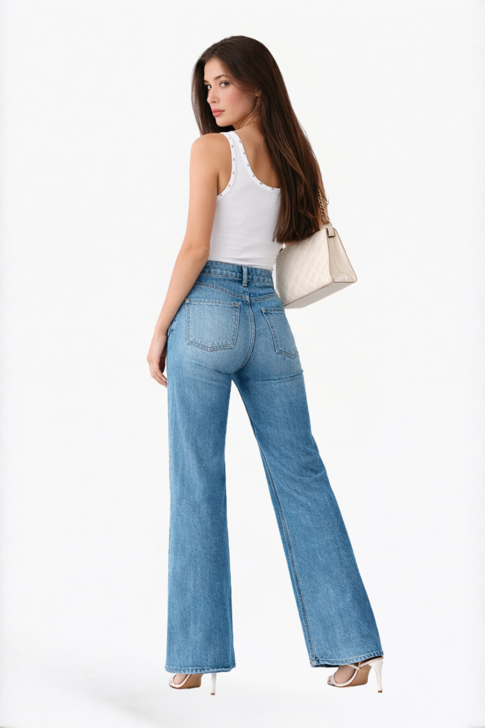 White Solid Scallop Edge Scoop Neck Tank Top